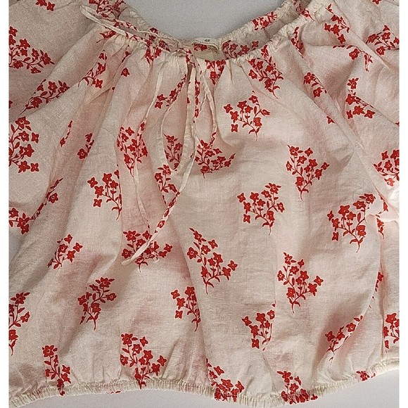 H & M Crop Top white Flowers Size medium - Picture 5 of 8
